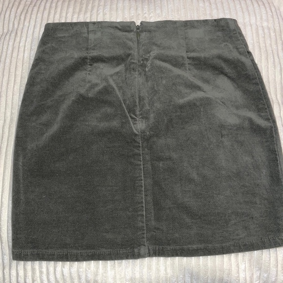 Forever 21 Skirt - Picture 2 of 3